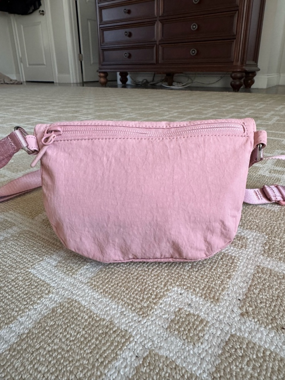 Lululemon All Night Festival Bag 5L Nylon Crossbody Travel Athleisure Pink O/S - Picture 5 of 17